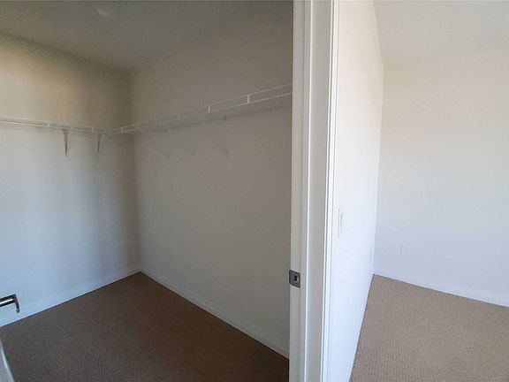 4th image of 4036 Fracchioni Dr