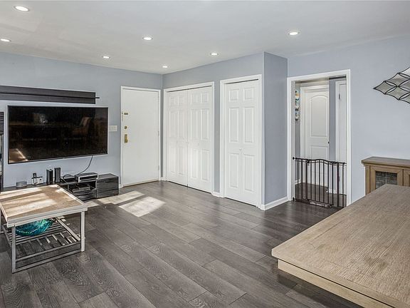 3rd image of 160-11 17th Ave Floor 2