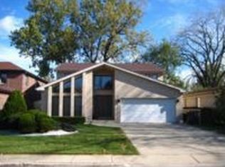 7141 N Keeler Ave, Lincolnwood, IL 60712