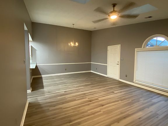 5th image of 120 Arbor Way