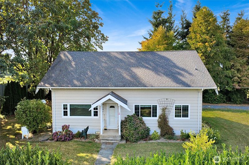3rd image of 8799 N Telegraph Road