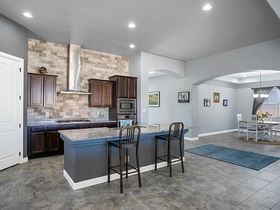 3rd image of 8809 Valle Prado Ln NW
