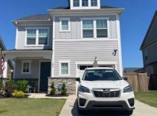 204 Novelty Dr, Greer, SC 29651