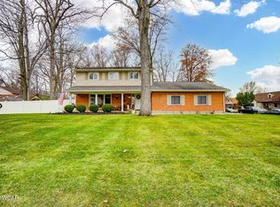 1550 Pro Dr, Lima, OH 45805
