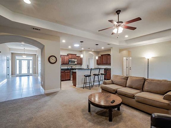 4th image of 10072 Castleberry Blvd