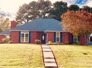 1201 Jamestown Dr, Prattville, AL 36067