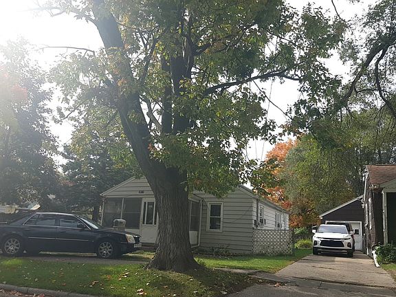 5th image of 2411 N Clinton St