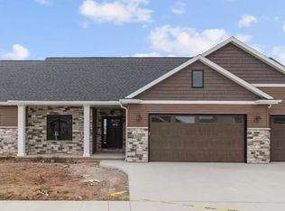 5609 Amethyst Dr, Appleton, WI 54913