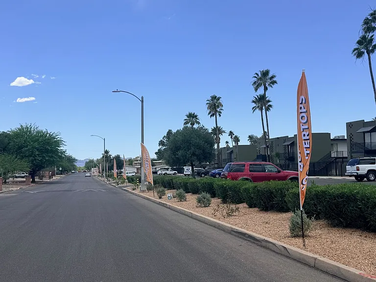 Palms on 2nd Apartments — Photo 75