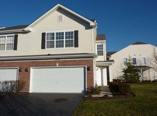 1966 W Crestview Cir, Romeoville, IL 60446