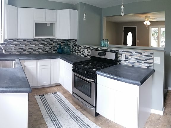 Grey CONCRETE COUNTERS!