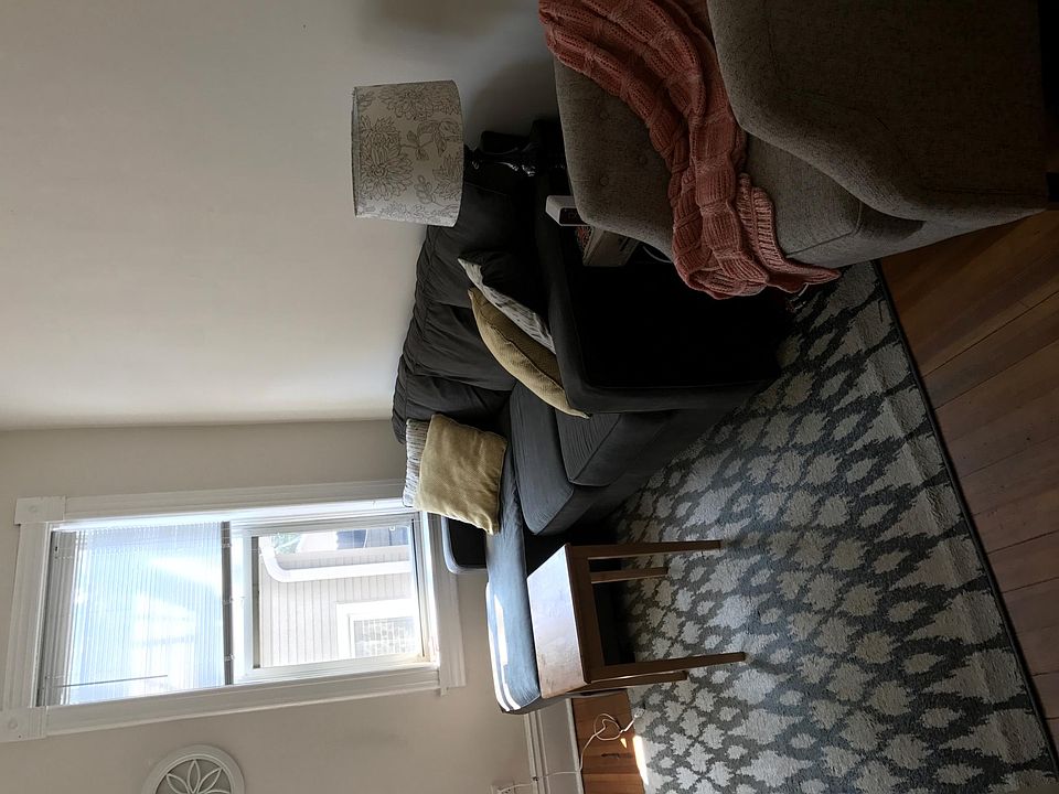 1st image of 2029 N Damen Ave APT 2R