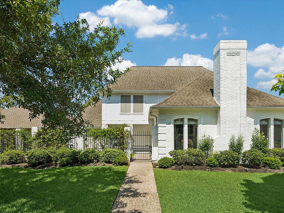 1st image of 3011 Manila Ln