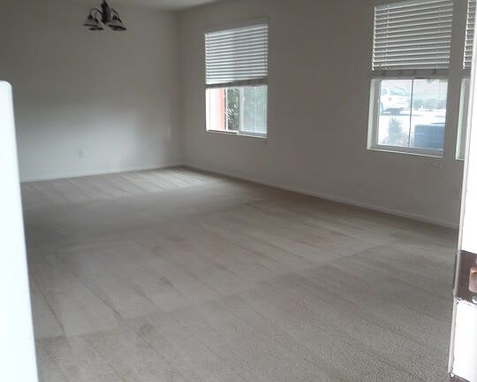 2nd image of 642 W Brewer Rd