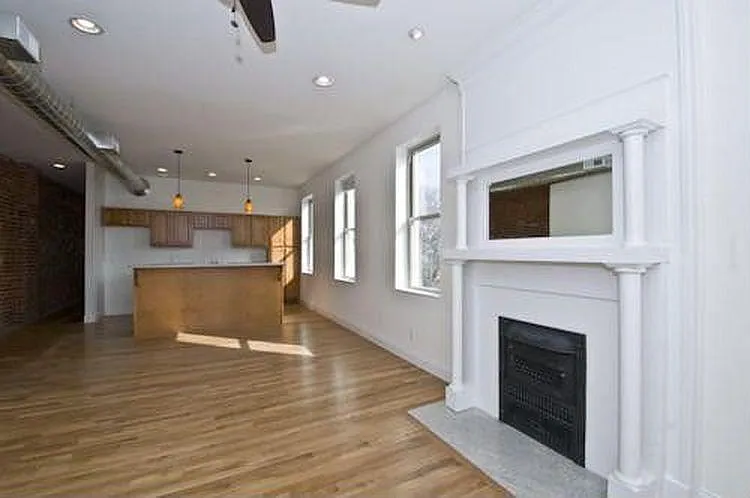 3026 Price Ave — Photo 8