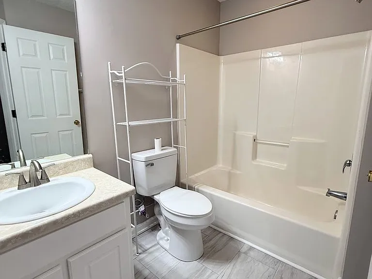 106 Abby Ln — Photo 15