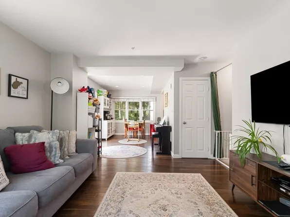 54 Crescent Ave APT N, Boston, MA 02125