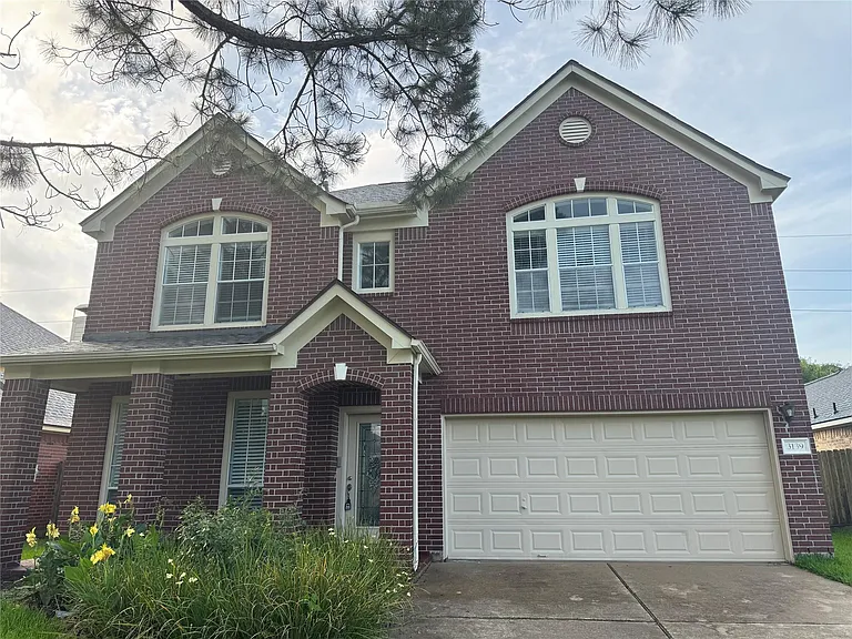 3139 Summerland Dr — Photo 1