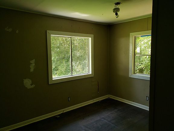 4th image of 640 E Olive St #466896