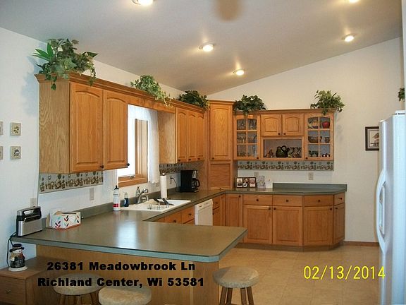 2nd image of 26381 Meadowbrook Ln
