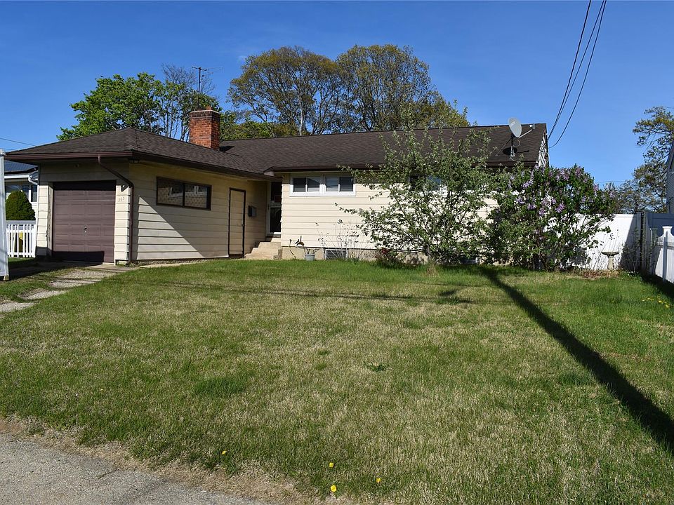 1st image of 205 1st Avenue