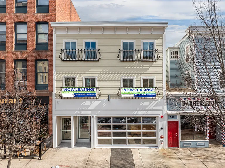 584 Main St #G — Photo 8