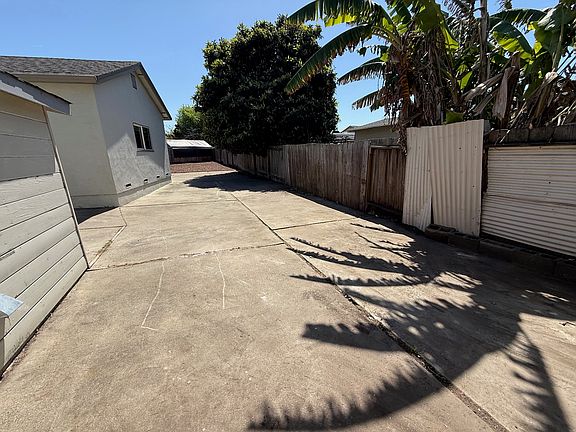 2nd image of 2029 Marina Ct