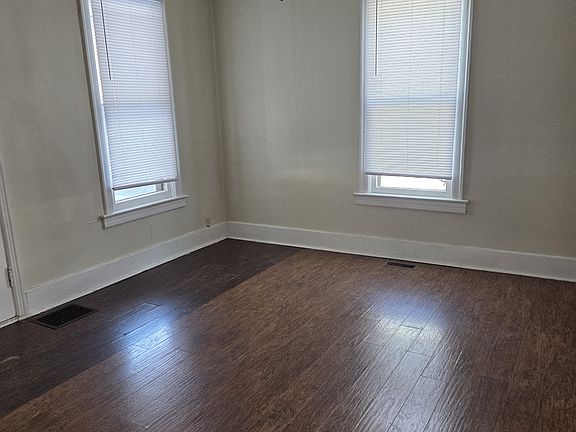 3rd image of 540 W Canedy St