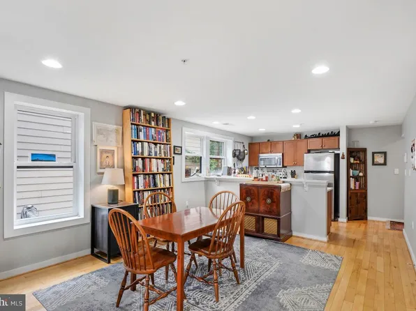 732 Lamont St NW APT 203, Washington, DC 20010