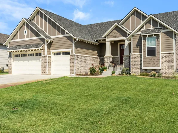 3937 N Estancia Ct, Wichita, KS 67205