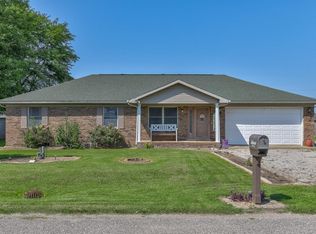 626 9th St, Grandview, IN 47615
