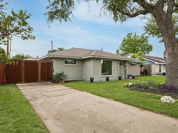 3rd image of 8527 Glenloch Dr