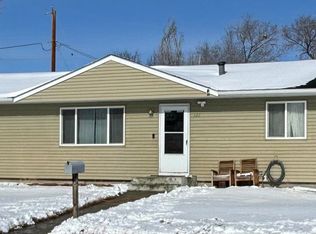 322 Kinnikinnick Dr, Riverton, WY 82501