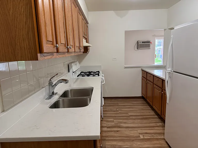 480 Pleasant Run Dr #C — Photo 6
