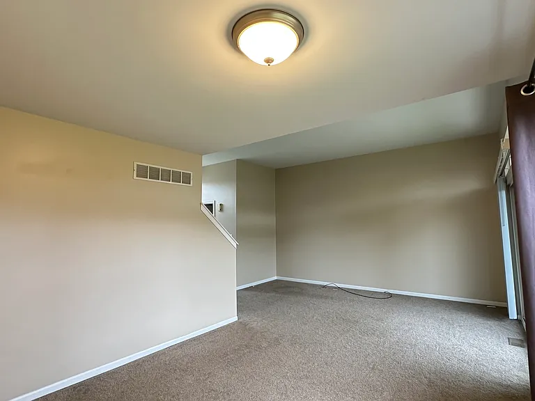 2159 Henning Pl — Photo 13