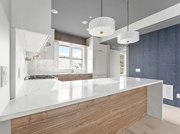 1 Cedar St #6, Cambridge, MA 02140