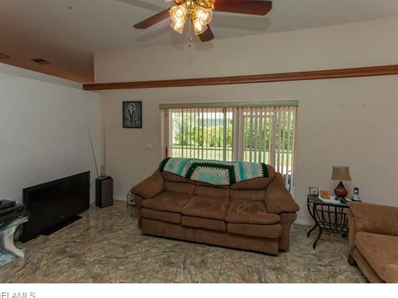 5th image of 4409 SW 21st Pl