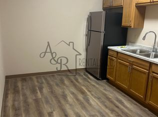 720 N Broadway St APT 2-B, Pittsburg, KS 66762