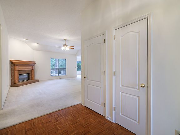 5th image of 712 Elderberry Ct