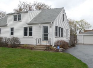 4036 Rudd Ct, Gurnee, IL 60031