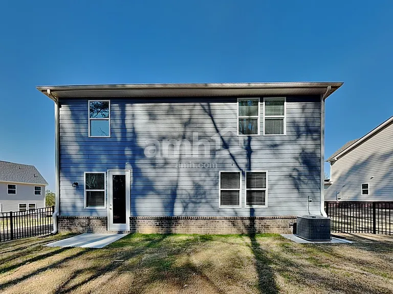 1409 Aquamarine Dr — Photo 21
