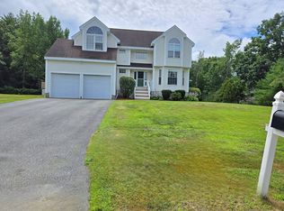 4 Jennifer Dr, Pelham, NH 03076