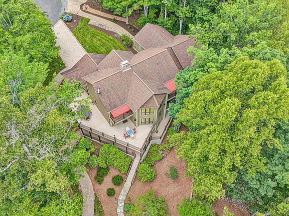 5th image of 200 Fairway Dr