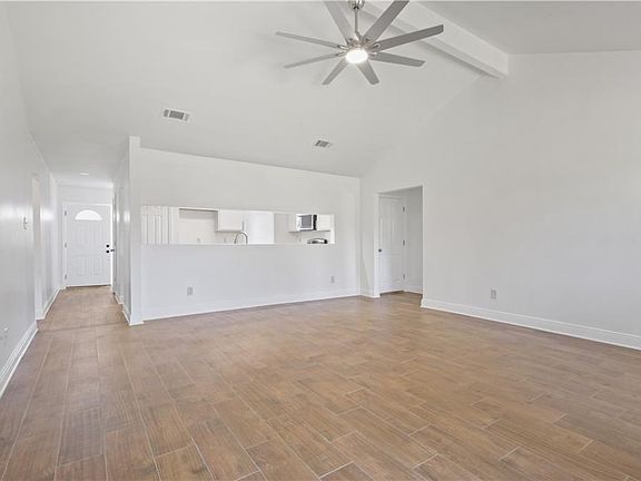 4th image of 1417 Admiral Nelson Dr