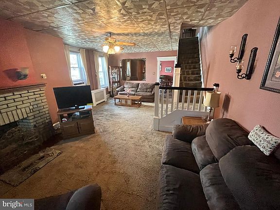 5th image of 7508 Chelwynde Ave