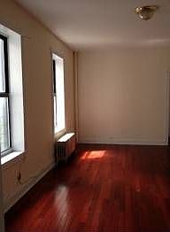 2nd image of 1444 Williamsbridge Rd