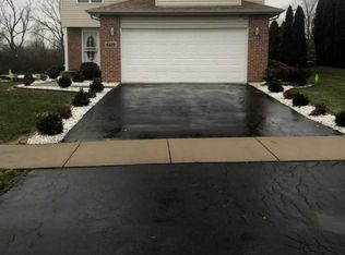 836 Mary Byrne Dr, Sauk Village, IL