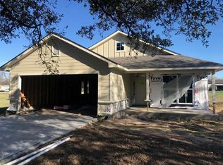 2202 N Fulton St, Wharton, TX 77488