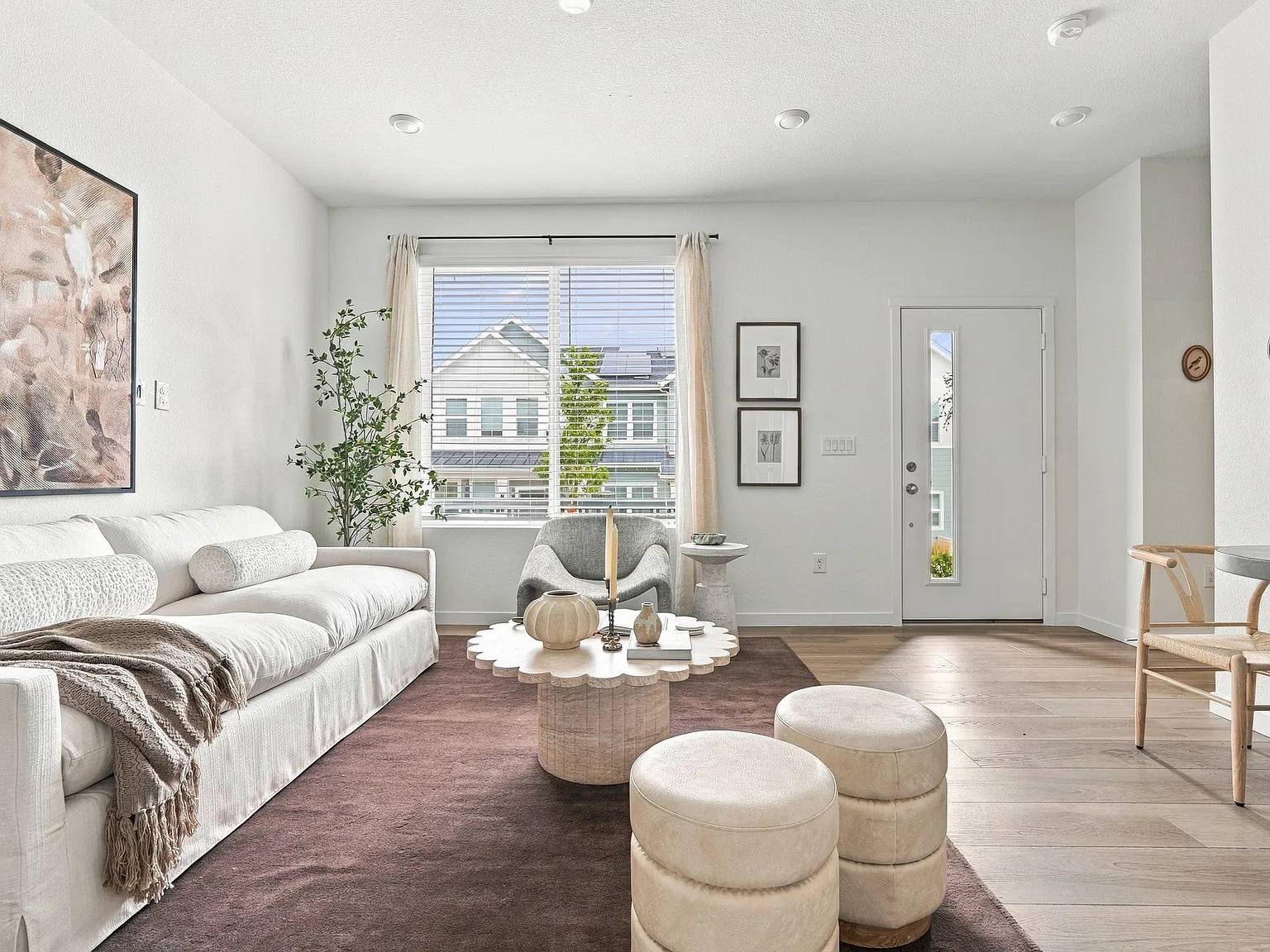 2 bed, 2.5 bath, 1300 sqft, $2,450 — Photo 4
