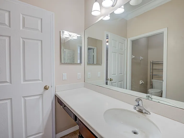 2788 Inlet Cove Ln W — Photo 11